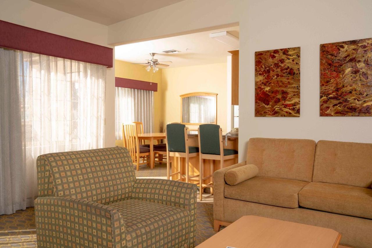 קת'דרל סיטי Raintree'S Cimarron Golf Resort Palm Springs מראה חיצוני תמונה